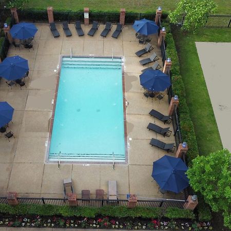 Historic Whispering Woods Hotel & Conference Center Olive Branch Exterior photo